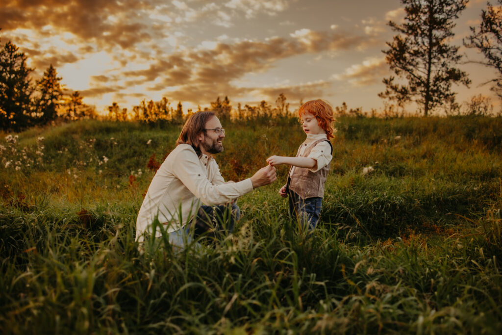 family at sunset during edmonton family photo session